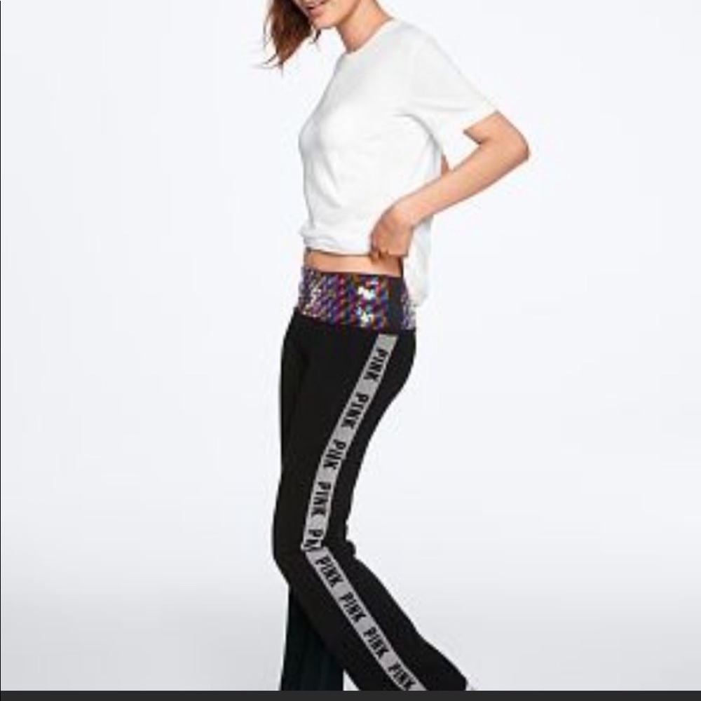 Victoria’s Secret pink leggings